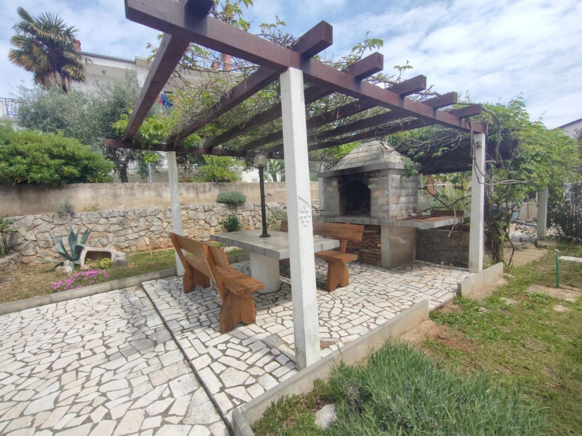 Apartment Alafetic Krk Town Esterno foto